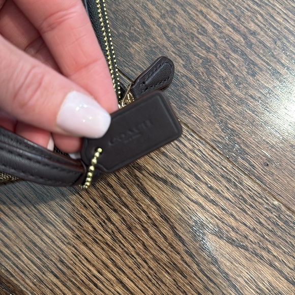 Vintage Coach Double Corner Zip Wristlet - Picture 7 of 7
